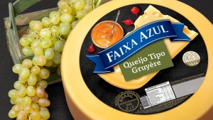 M Design - Design de Embalagem Faixa Azul Queijo Gruyere Premium